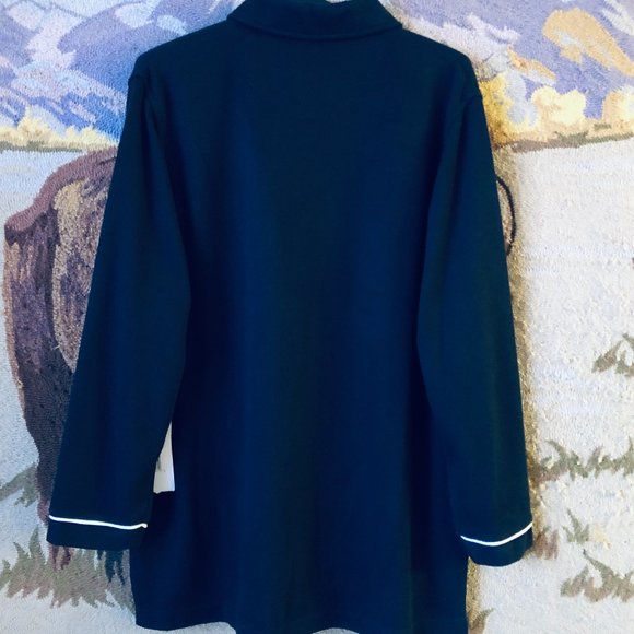 NWT Moving Bleu Sz M Fit L  Womens Knit Navy Jacket Button Embroidered Pocket - Picture 7 of 12